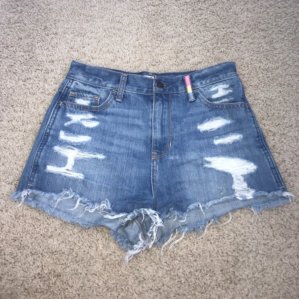 Hollister light wash denim jean shorts.